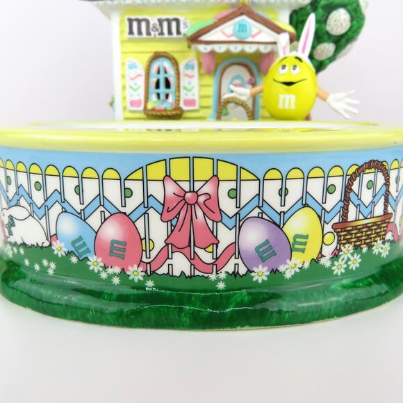 Dept 56 M&M's Easter Bunny Lighted House and Candy Dish Ceramic Easter Decor - Picture 12 of 14